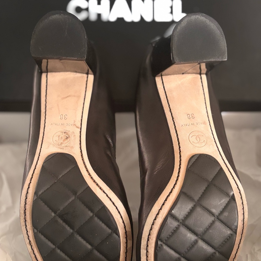 Chanel Black Leather Flats - Picture 2 of 6